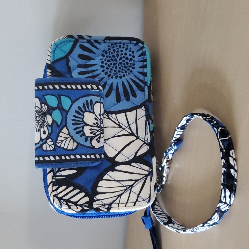 Vera Bradley Wristlet Blue Bayou Wallet ID Holder Coin Purse Small